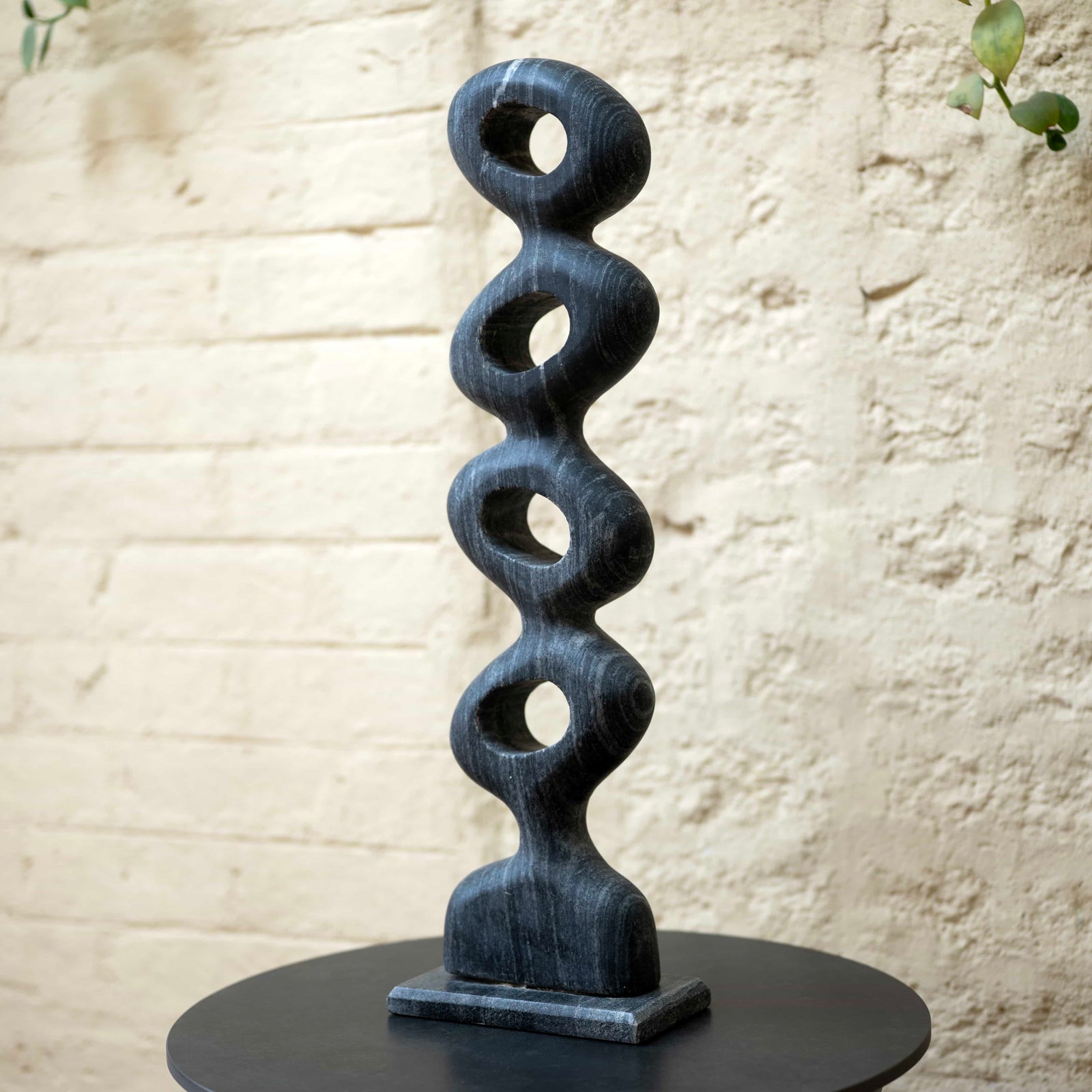 Noir Spiral