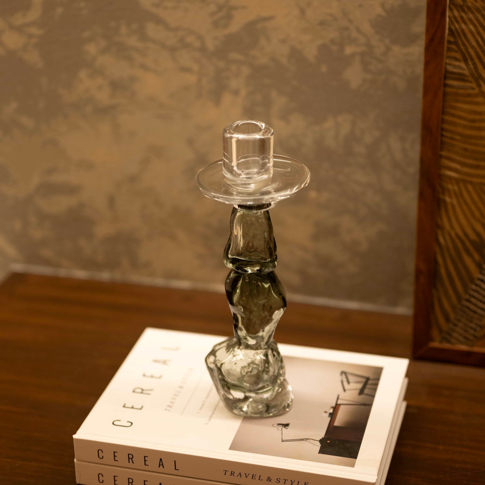 Smelted Stand