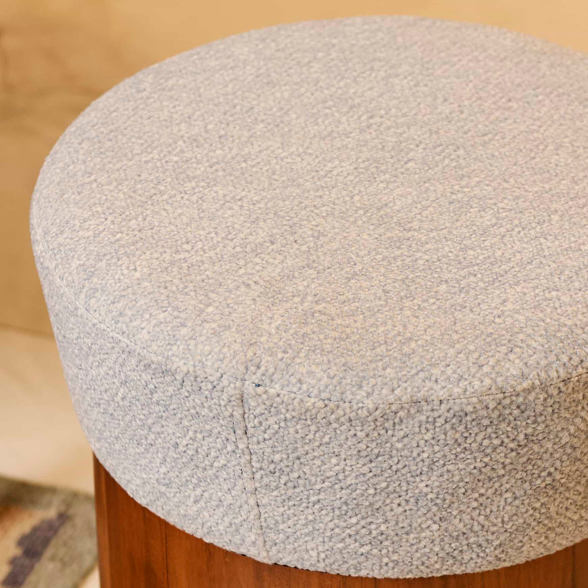 Ashen Seat