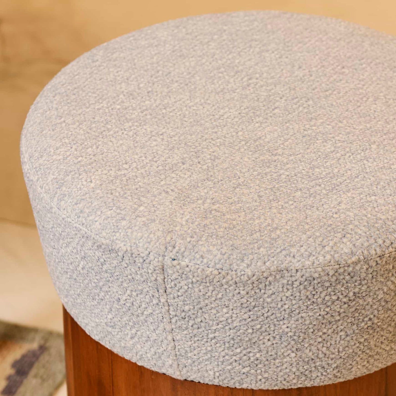 Ashen Seat