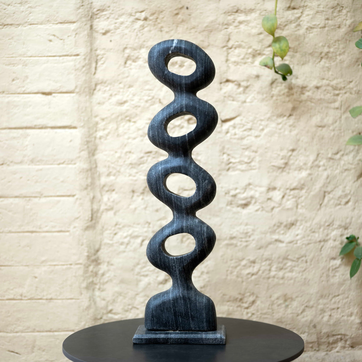 Noir Spiral