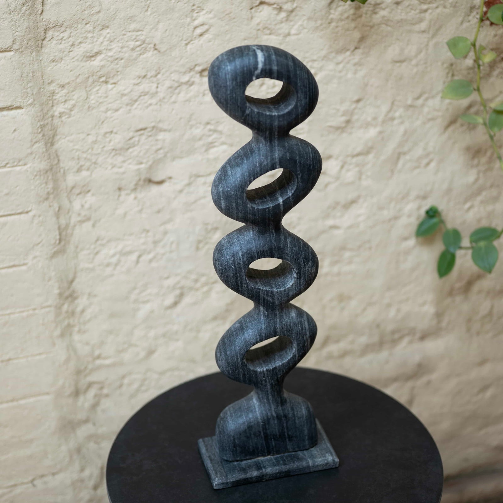Noir Spiral