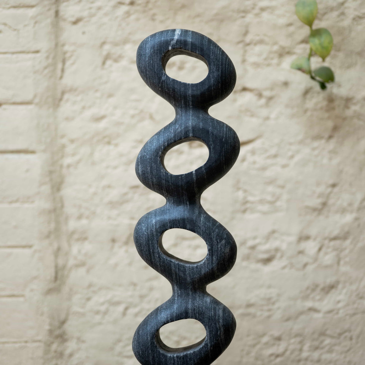 Noir Spiral