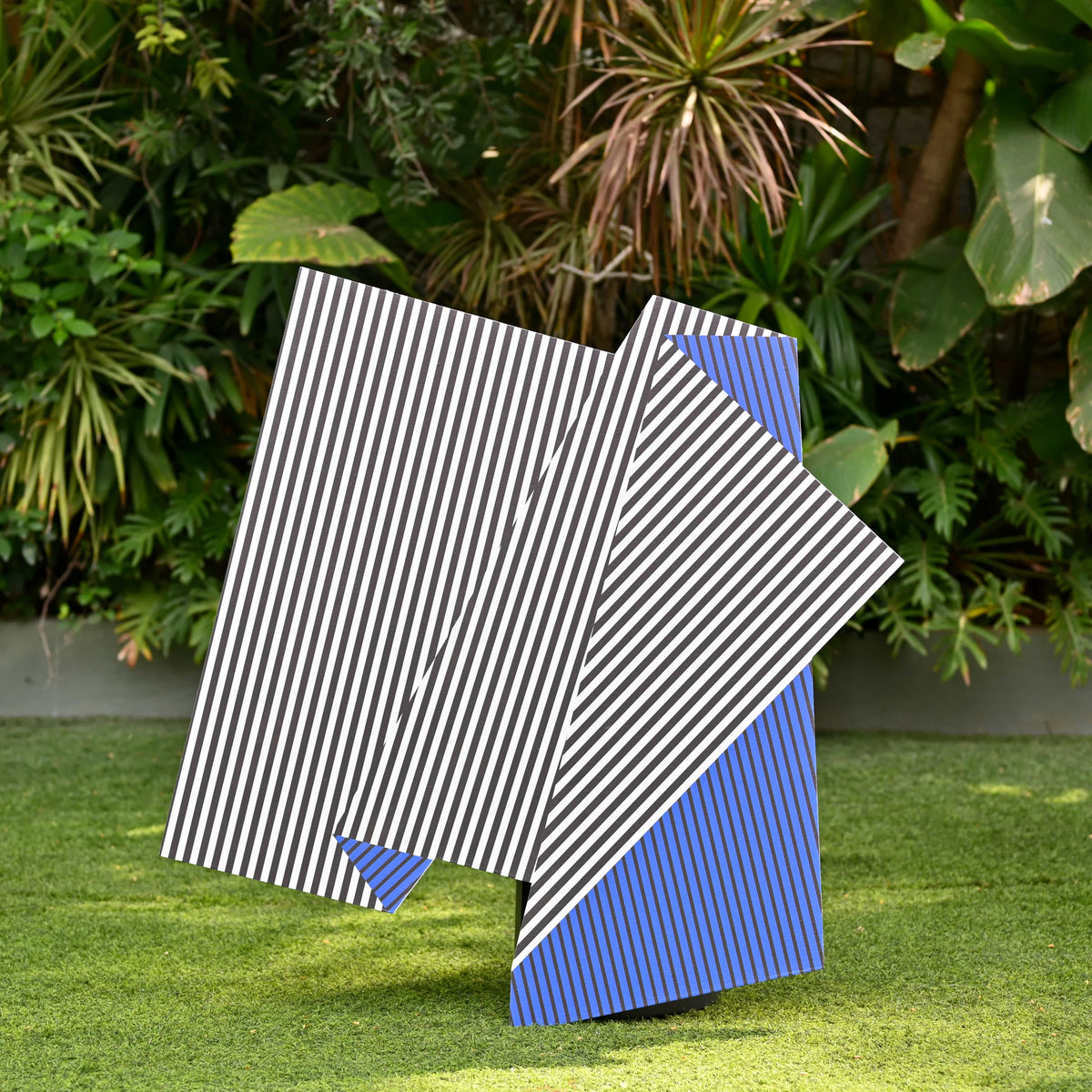 Stripe Down